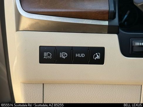 Used 2018 Lexus LX 570 4WD w/ Luxury Package image 13