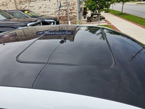 Used 2022 Dodge Charger SXT AWD/4WD image 22