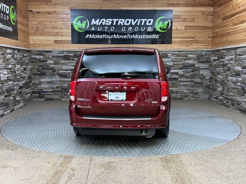 Used 2019 Dodge Grand Caravan SE w/ Power Convenience Group I FWD image 8