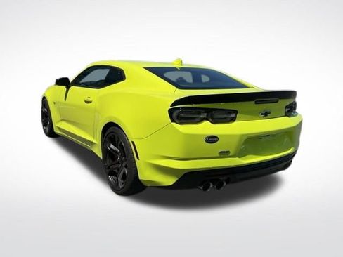 Used 2019 Chevrolet Camaro SS RWD image 5