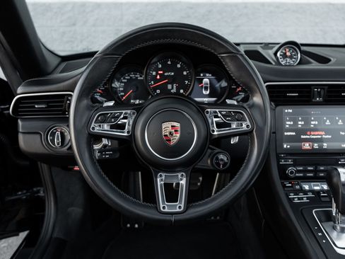 Used 2017 Porsche 911 Carrera GTS RWD image 32