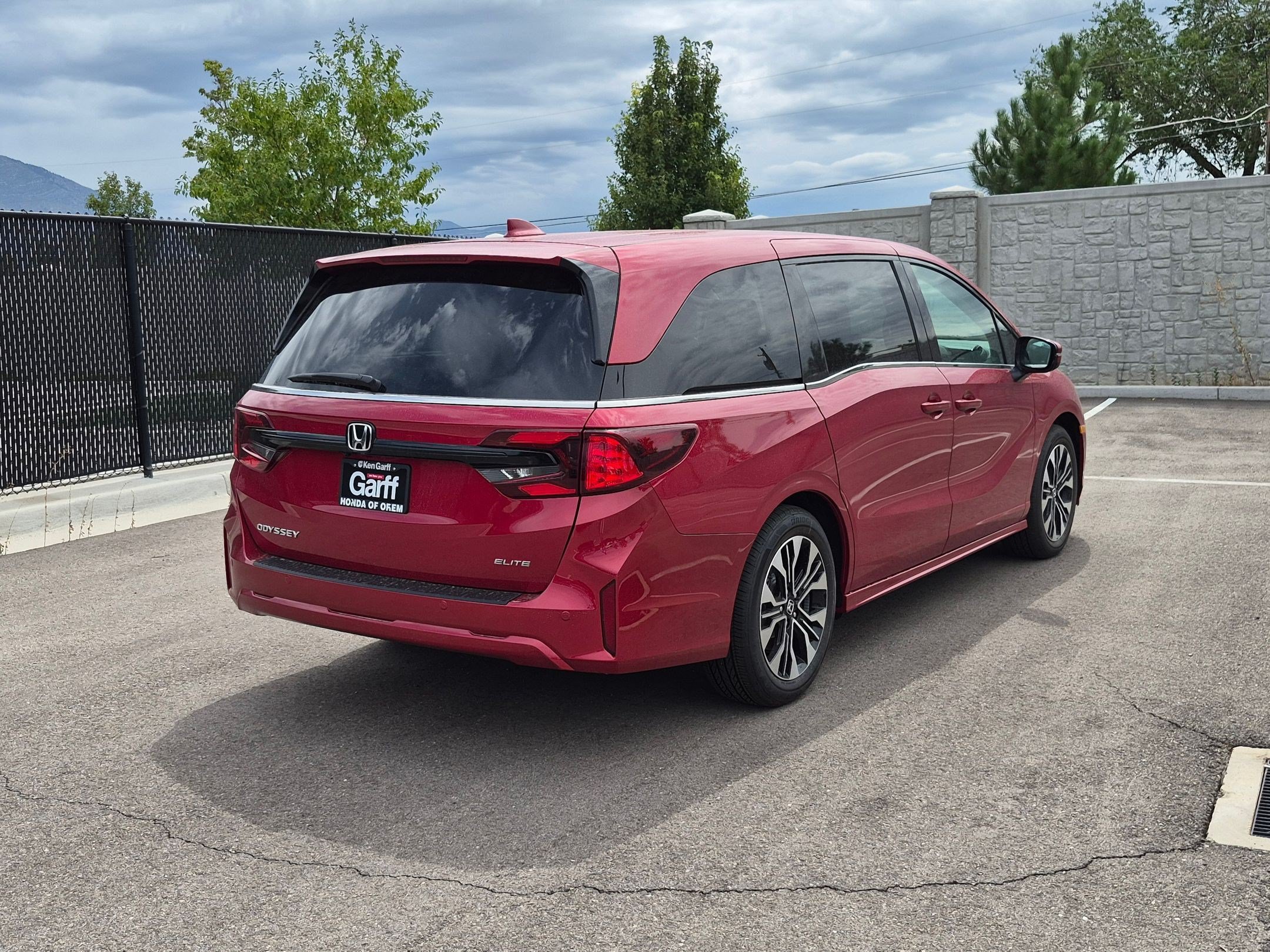 New 2026 Honda Odyssey Elite image 3