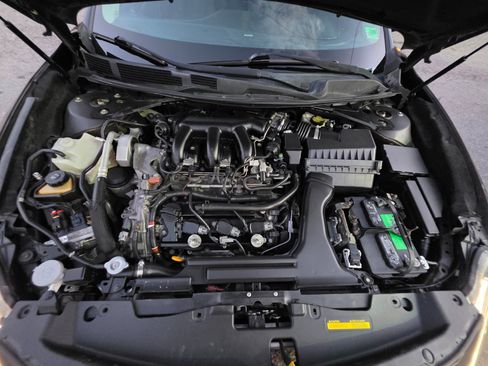 Used 2016 Nissan Maxima Platinum w/ Interior Lighting Package image 27