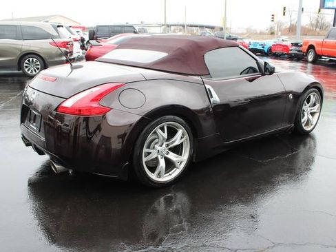 Used 2010 Nissan 370Z Touring w/ Sport Pkg image 24