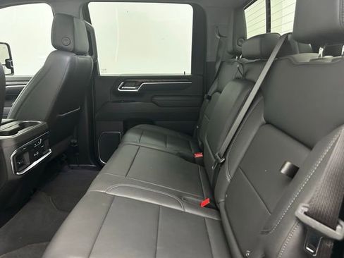 Used 2025 GMC Sierra 2500 SLT w/ SLT Premium Package image 34
