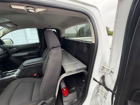 Used 2021 Chevrolet Colorado LT w/ Fleet Safety Package AWD/4WD image 10