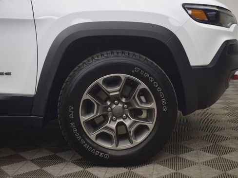 Certified 2022 Jeep Cherokee Trailhawk image 31