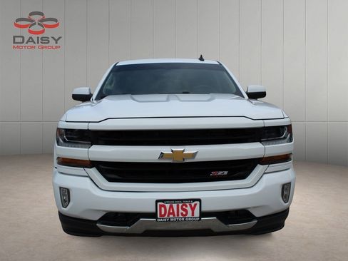 Used 2018 Chevrolet Silverado 1500 LT w/ Texas Edition image 2