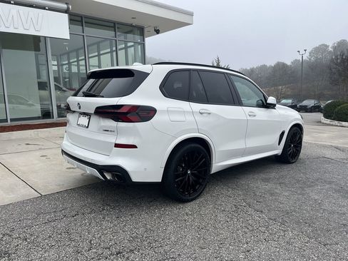 Certified 2024 BMW X5 sDrive40i w/ M Sport Package image 8
