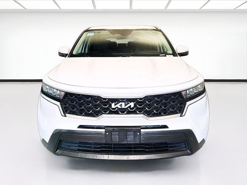 Used 2023 Kia Sorento LX FWD image 2