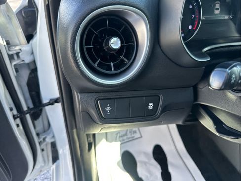 Used 2024 Kia Forte LXS image 17