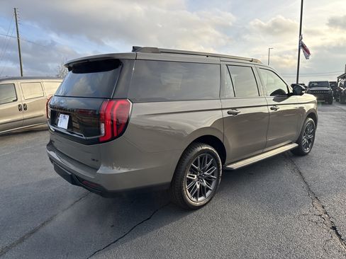 New 2026 Ford Expedition Max Platinum w/ Stealth Appearance Package image 5