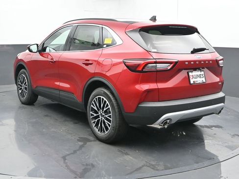 New 2025 Ford Escape SE image 8
