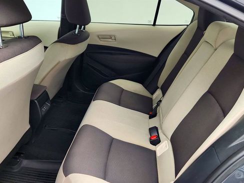 Used 2025 Toyota Corolla LE image 19