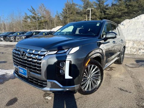 Used 2023 Hyundai Palisade Calligraphy image 1