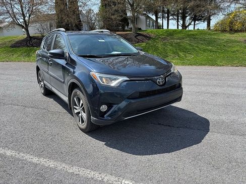 Used 2018 Toyota RAV4 XLE image 1