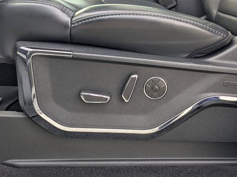 Used 2025 Ford F150 Platinum w/ Equipment Group 702A High image 18