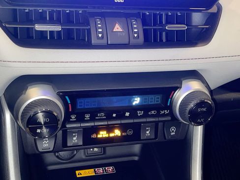 Used 2025 Toyota RAV4 XLE Premium w/ Weather Package AWD/4WD image 19