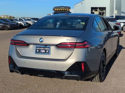 Used 2026 BMW 530i w/ M Sport Package image 7