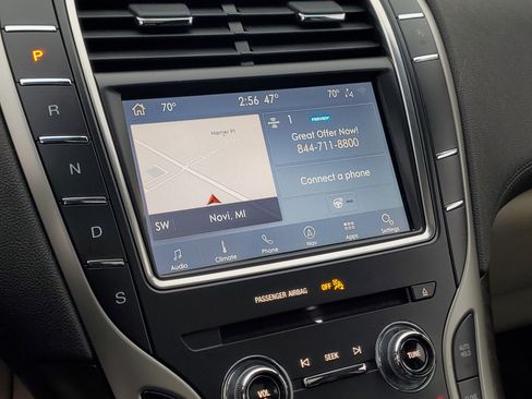 Used 2020 Lincoln Nautilus Reserve image 16