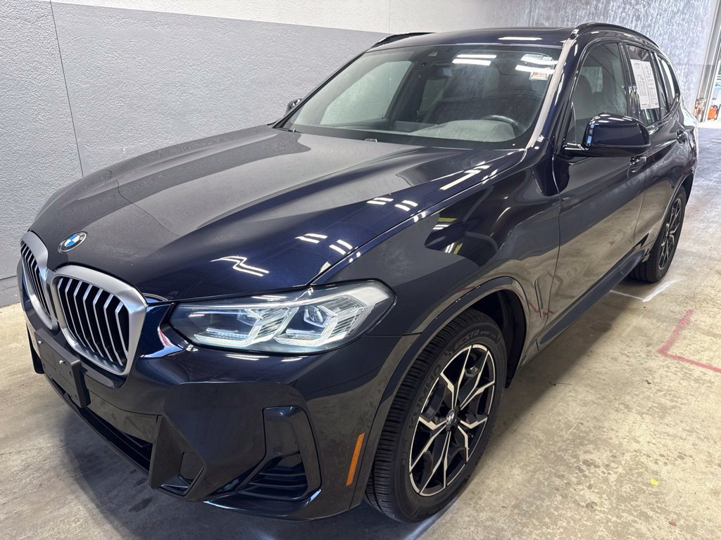 Used 2022 BMW X3 xDrive30i w/ M Sport Package AWD/4WD image 3