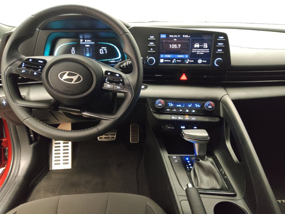 Used 2025 Hyundai Elantra Sport w/ Cargo Package FWD image 22