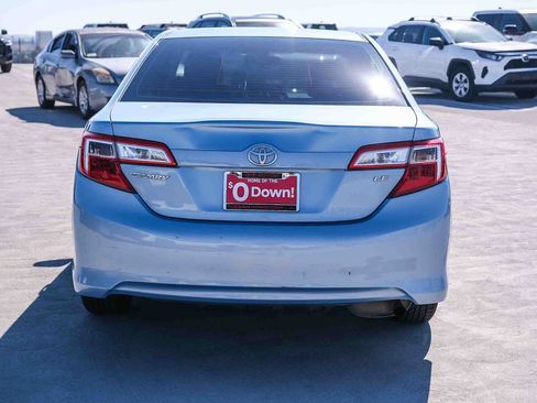 Used 2013 Toyota Camry LE FWD image 5