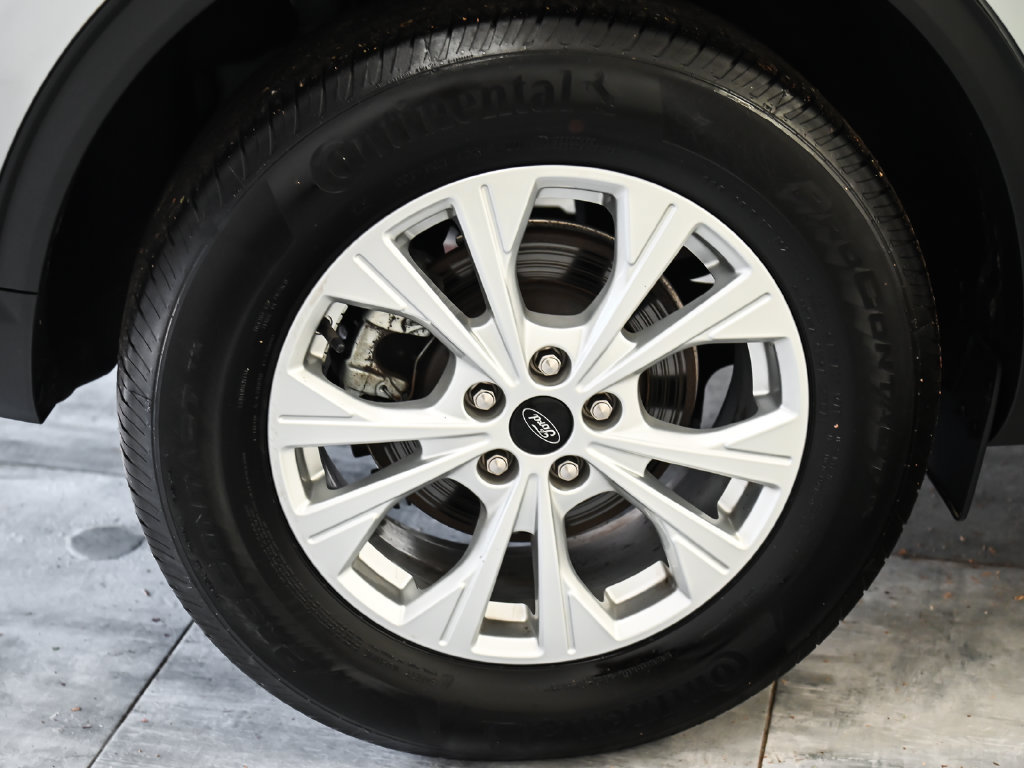 Used 2023 Ford Escape Active w/ Tech Pack #1 AWD/4WD image 9