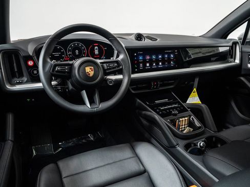 New 2026 Porsche Cayenne image 4