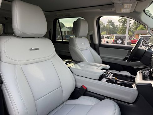 New 2027 Ford Expedition Max Platinum w/ Driver's Package AWD/4WD image 18