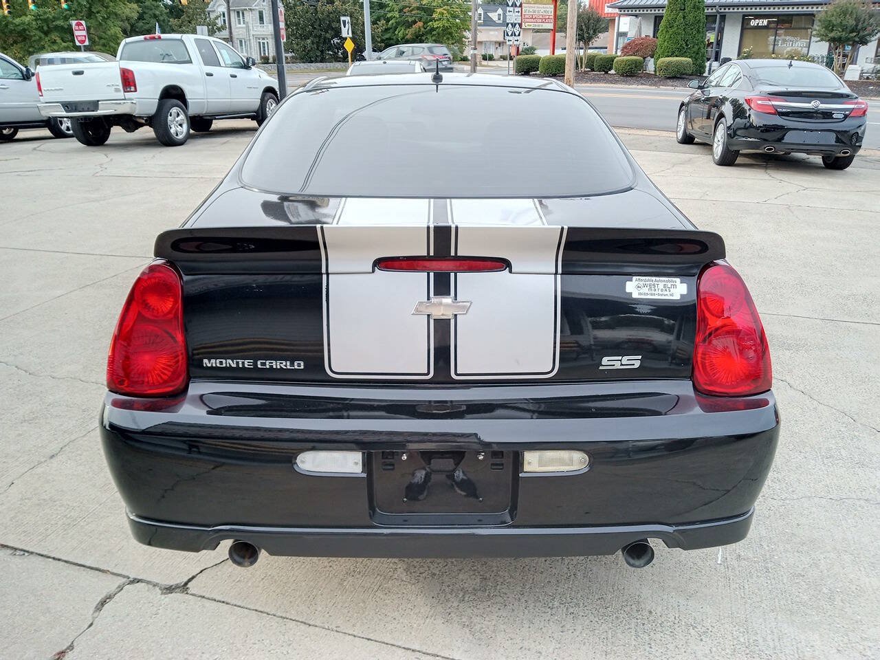 Used 2007 Chevrolet Monte Carlo SS w/ Silver Rally Stripe Package FWD image 6