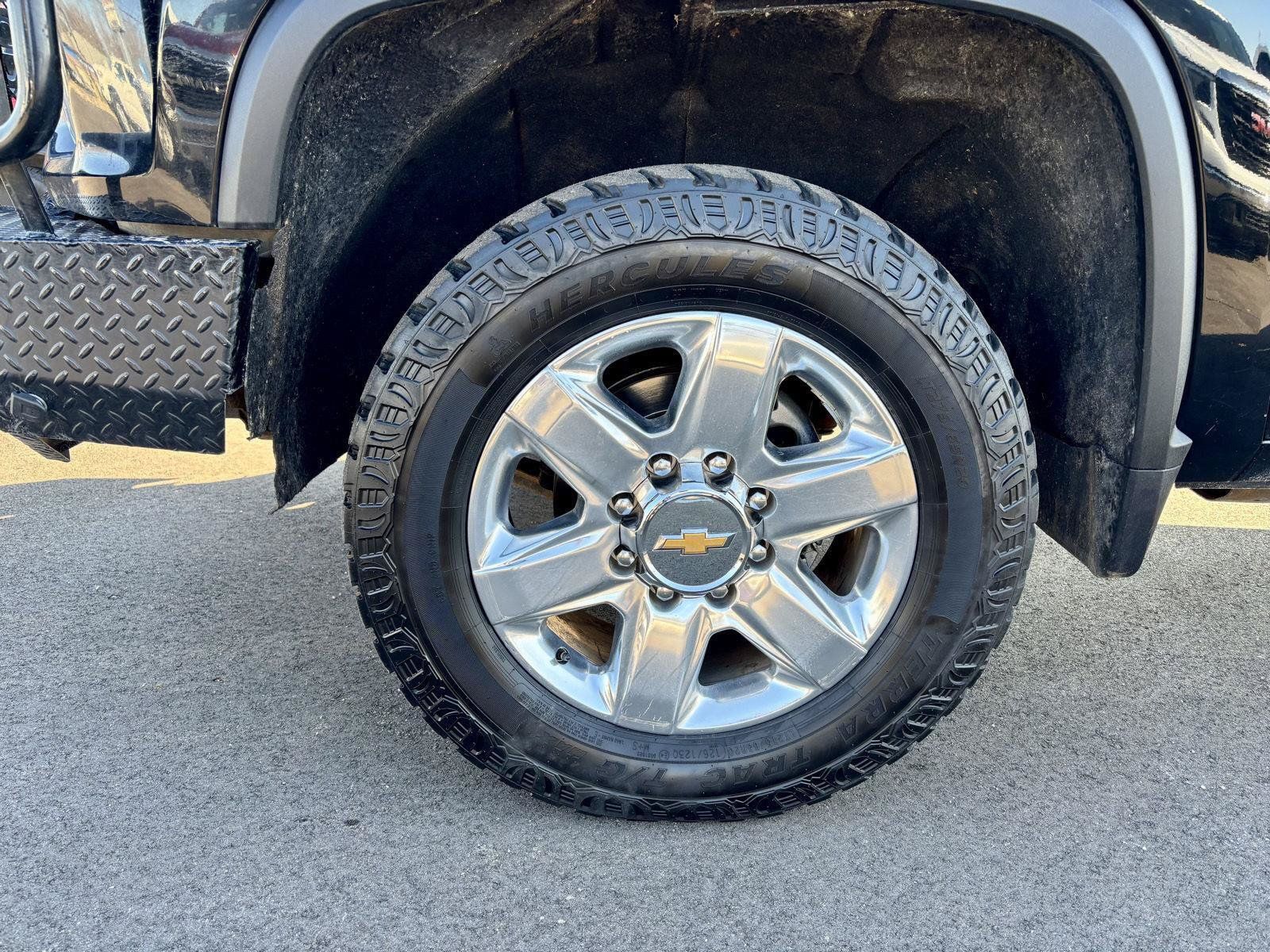 Used 2022 Chevrolet Silverado 2500 LTZ w/ LTZ Texas Edition AWD/4WD image 36