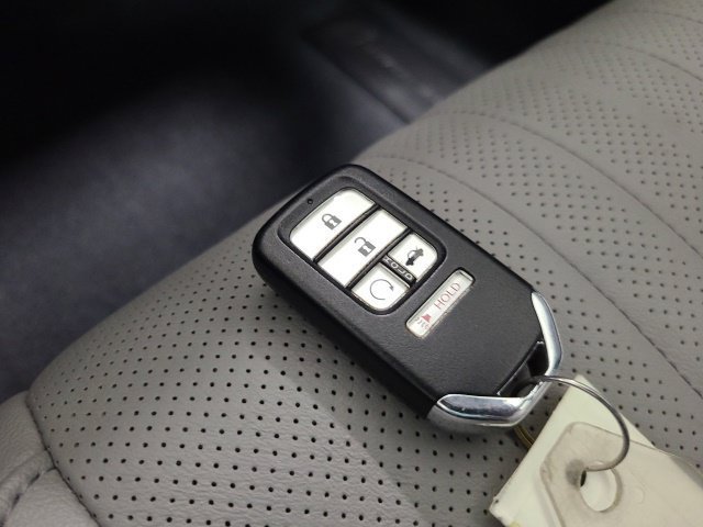 Used 2020 Honda Accord EX-L image 34