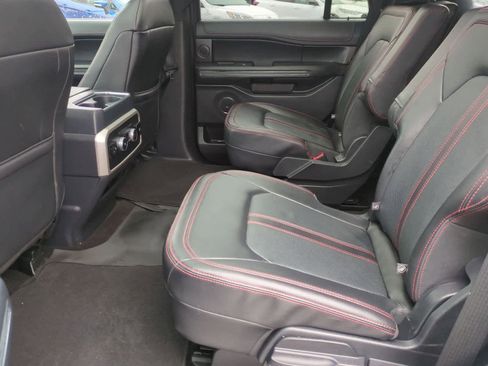 Used 2023 Ford Expedition Limited image 20
