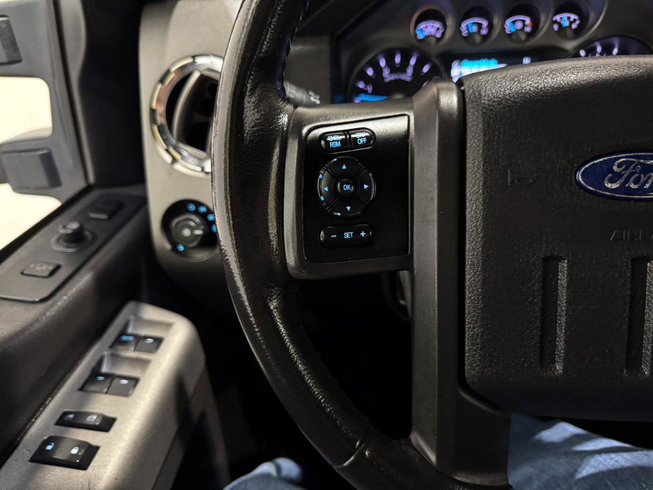 Used 2012 Ford F250 Lariat w/ Chrome Pkg AWD/4WD image 21