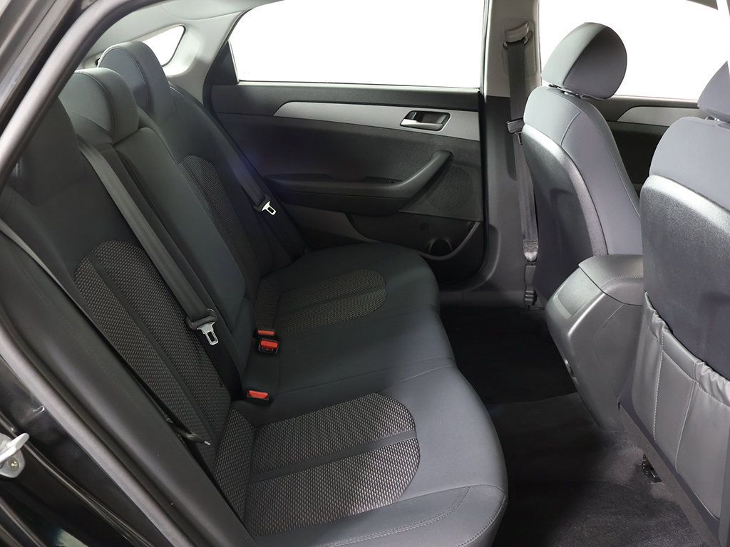 Used 2018 Hyundai Sonata SE FWD image 31