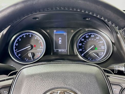 Certified 2020 Toyota Camry SE FWD image 14