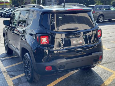 Used 2019 Jeep Renegade Sport image 13