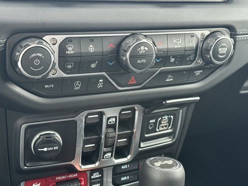 New 2026 Jeep Wrangler Unlimited Rubicon image 19