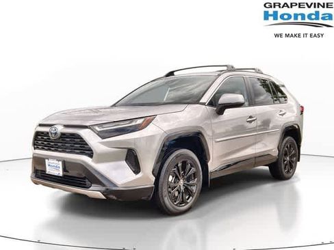 Used 2024 Toyota RAV4 SE AWD/4WD image 1