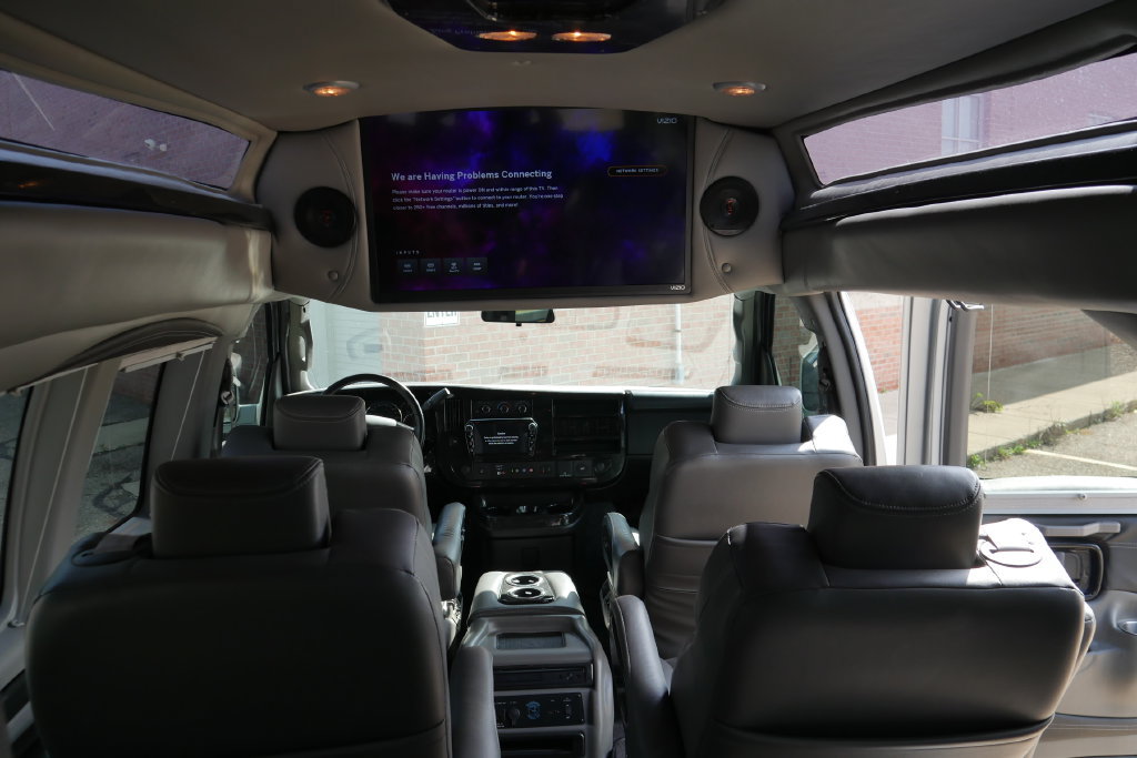 Used 2022 Chevrolet Express 2500 Extended w/ Enhanced Convenience Package RWD image 15