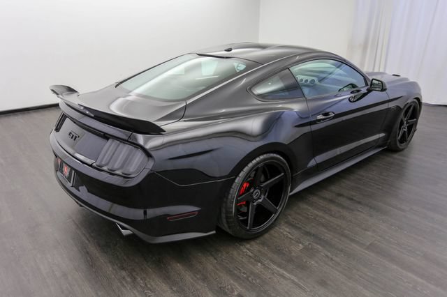 Used 2017 Ford Mustang GT Premium w/ GT Performance Package RWD image 10
