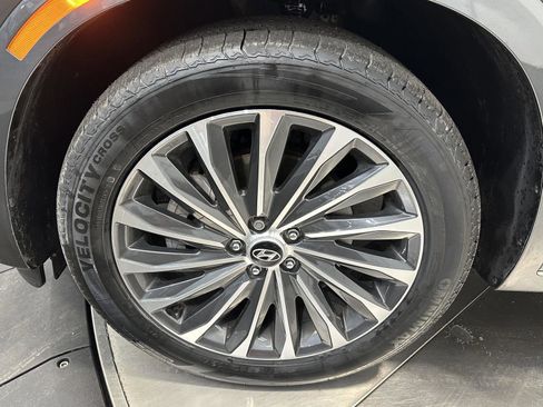 Used 2023 Hyundai Palisade Calligraphy image 8