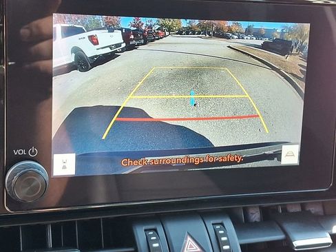 Used 2023 Toyota RAV4 XLE Premium image 20