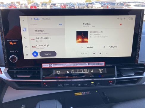 Certified 2025 Toyota Sienna XLE image 12