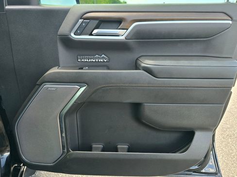 Certified 2023 Chevrolet Silverado 1500 High Country w/ High Country Premium Package AWD/4WD image 47