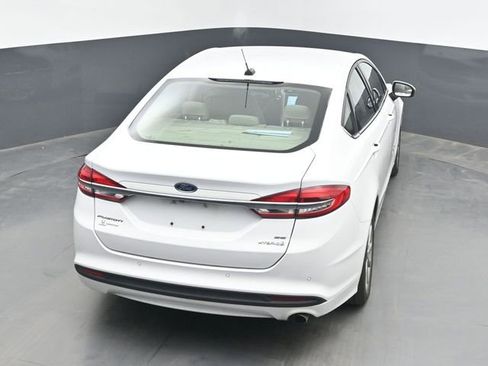 Used 2017 Ford Fusion SE FWD image 24