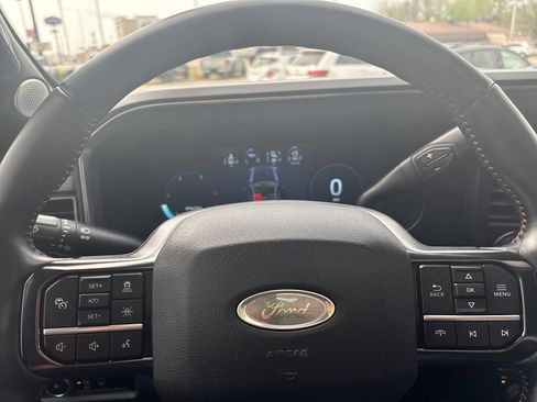 Used 2024 Ford F350 Platinum image 16