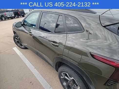 Used 2024 Chevrolet Trax LT image 5