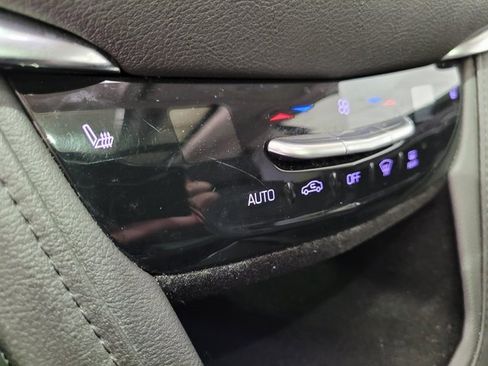 Used 2018 Cadillac XT5 Luxury w/ Driver Awareness Package image 43